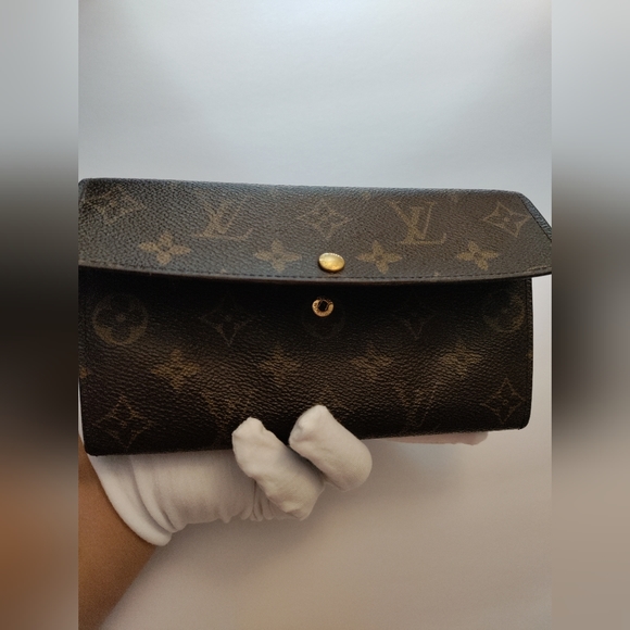 Louis Vuitton Handbags - Louis Vuitton Sarah Wallet